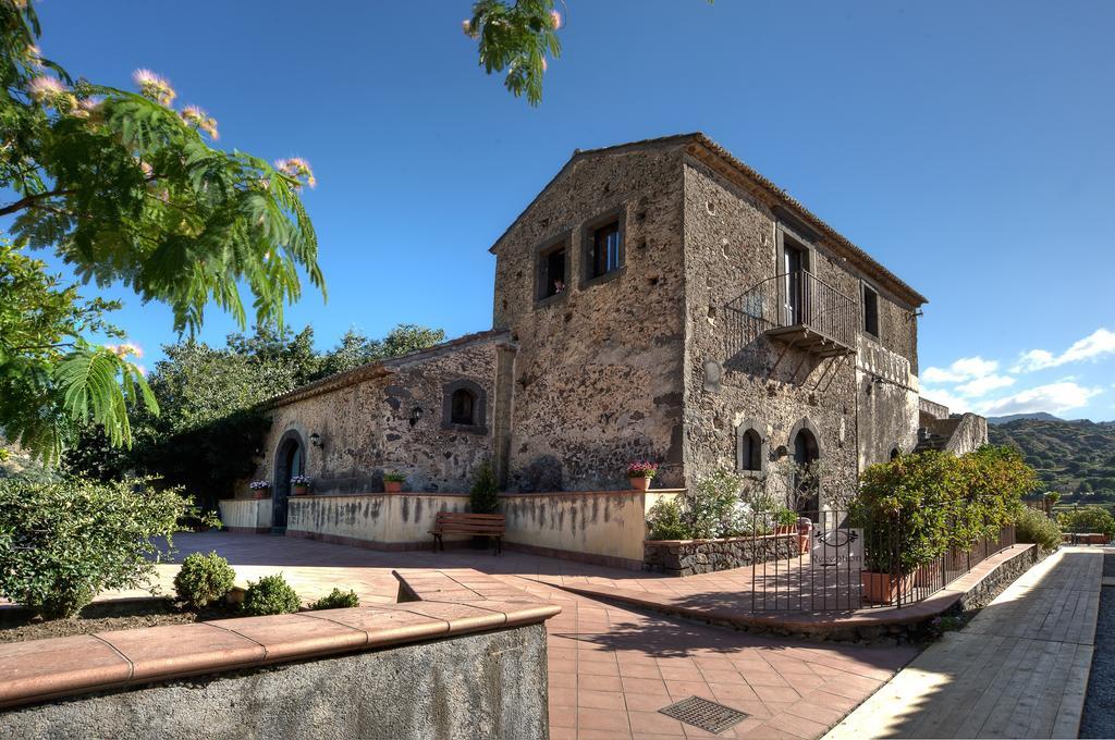 Il Borgo Country Resort Castiglione De Sicilia Exterior foto